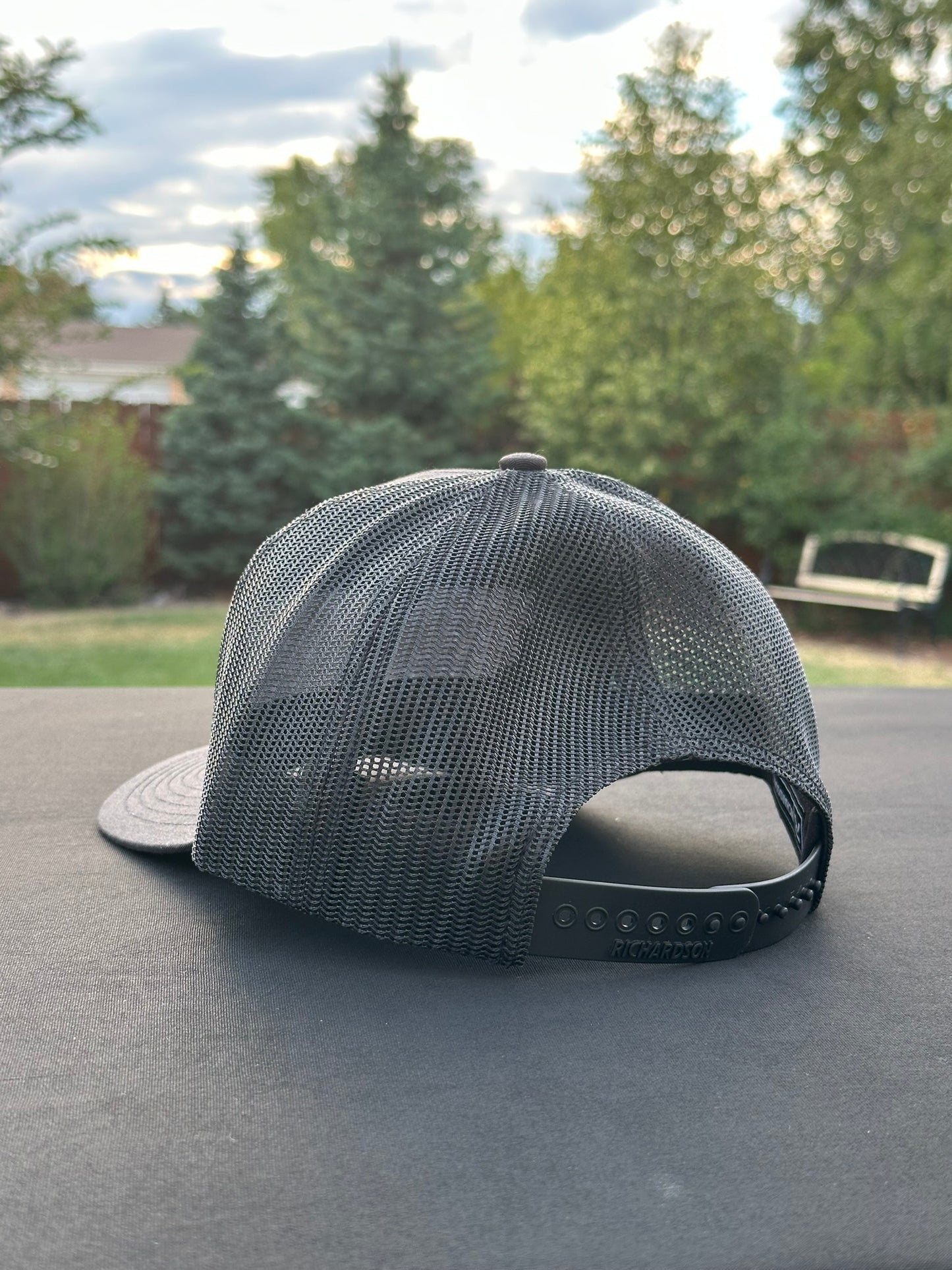 KNOW THE VIBES FEEL THE VIBES BE THE VIBES - Black Trucker Hat
